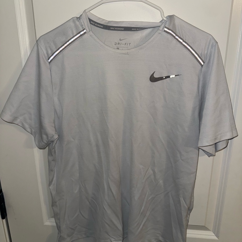 Nike Men's Light Gray Dri-FIT Tee